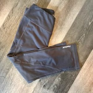 Reebok Capri length gray leggings XS